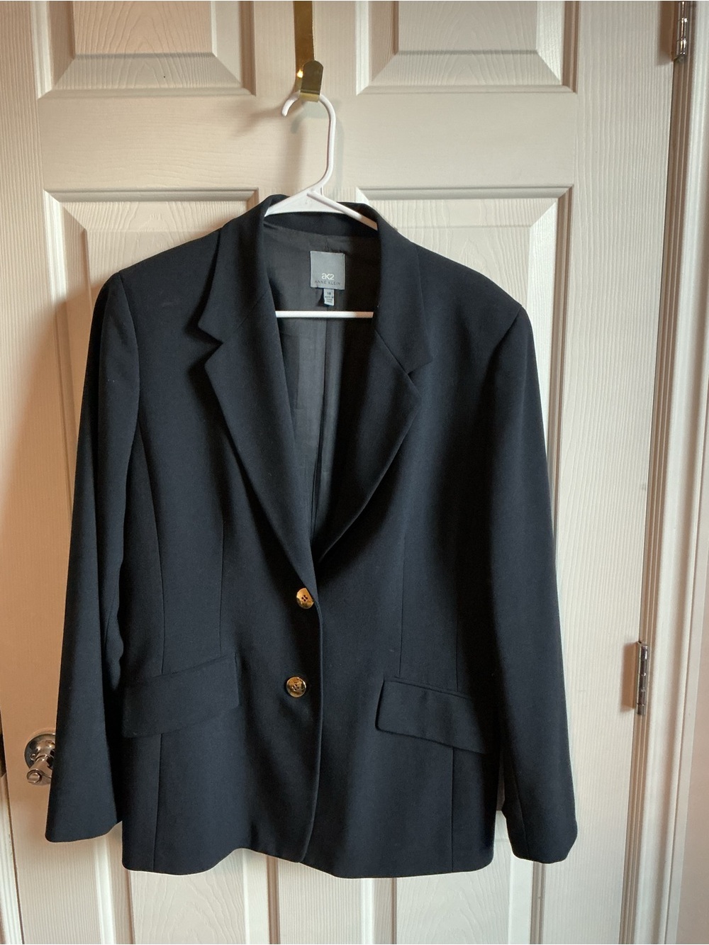 Anne Klein Black Two-Button Classic Blazer
